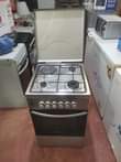 A picture of Gas and electric cooker