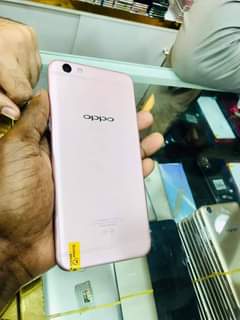 A picture of Oppo r9s plus