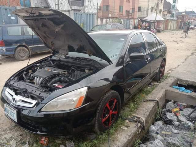 A picture of 2005 Honda EOD