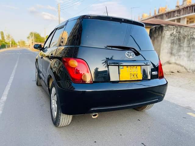 A picture of Toyota ist