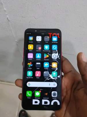 A picture of OPPO A83