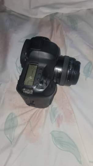 A picture of camera cannon 5d markiii 0715698000