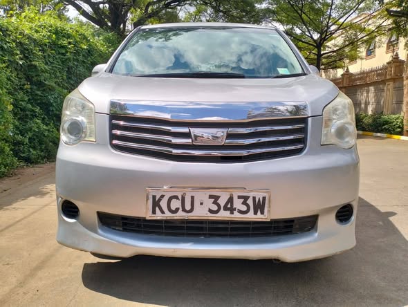 used toyota noah