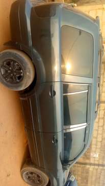 A picture of Honda pilot 05