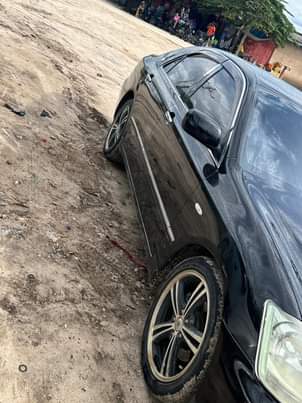 A picture of Toyota crown Royal