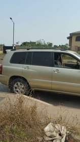A picture of Clean 2005 Toyota Highlander for urgent sale