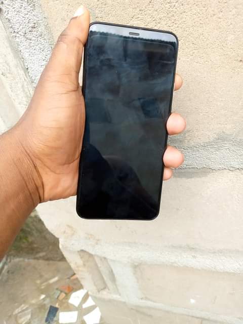 A picture of Google pixel 4XL