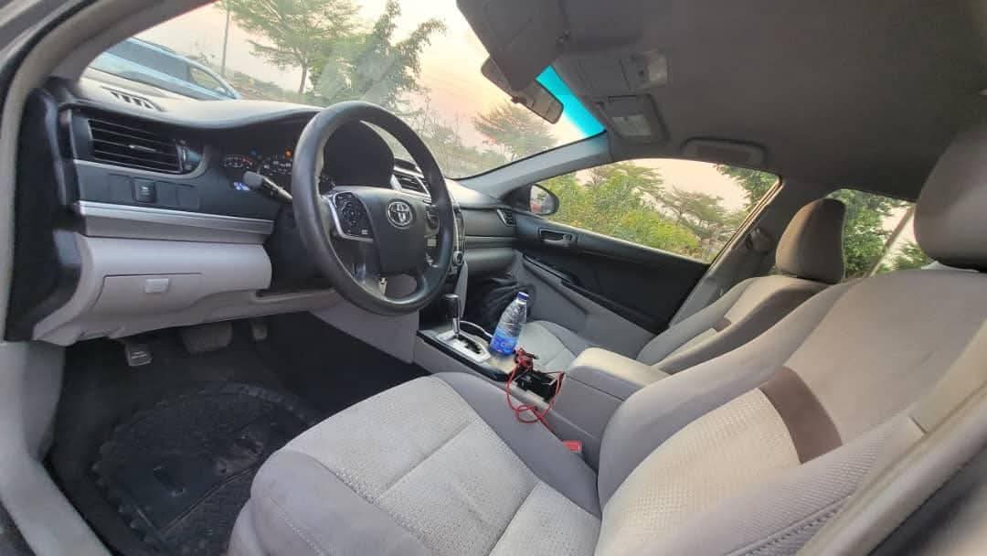 A picture of 2012 Toyota Camry 2012 toyota camry with engine untempered