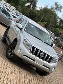 A picture of 2016 TOYOTA LANDCRUISER PRADO