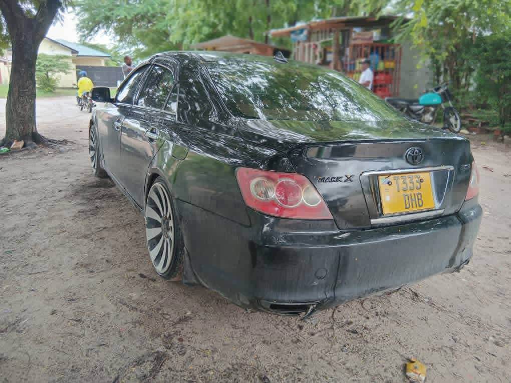 A picture of TOYOTA MARK X