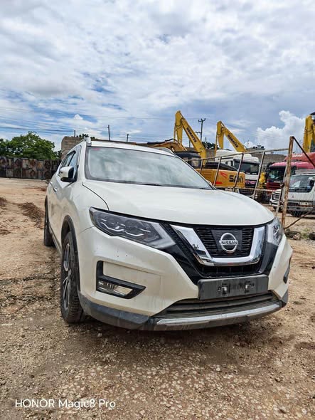 A picture of NISSAN XTRAIL 07134058883