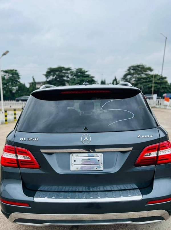 A picture of Very sharp 2012 ML350 Gray On Black Interior Total Accident