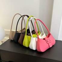 A picture of Min handbag