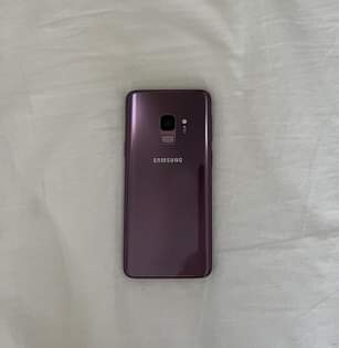 A picture of Samsung s9