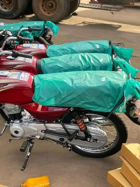 A picture of BAJAJ BOXER