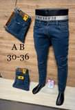 A picture of Jeans 