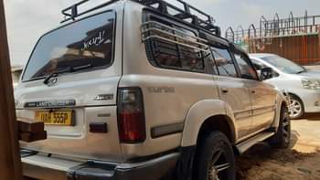 A picture of VX. LAND CRUISER. DIESEL ENGINE 4X4. AUTOMATIC. . 35M CONTACT