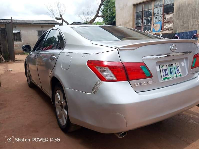A picture of Super Distress sale owner needs urgent money Clean Lexus ES