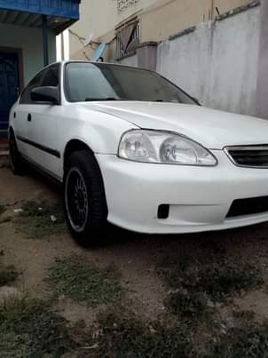 A picture of Honda Civic 2000