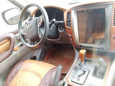 A picture of 2005 Saloon 2005