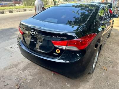 A picture of Hyundai Elantra 2014