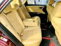 A picture of Super Sharp Neatly Used 2013 Buy Drive Toyota Avalon With