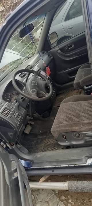 A picture of Crv first body Engine and gear Very sound good Going