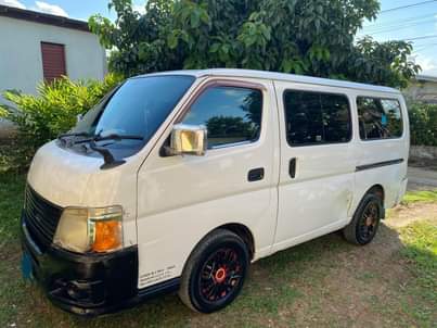 used nissan caravan