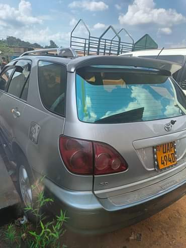 A picture of Harrier in very good condition buy and drive 12m 0703703240