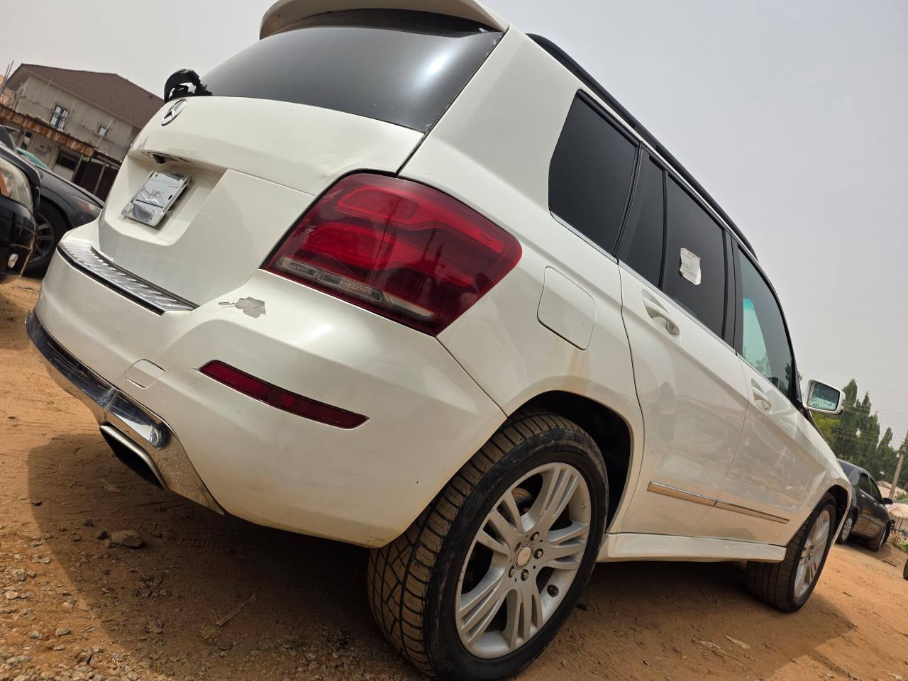 A picture of Mad Dealer Deal Benz GLK350 4matic 2015 on belt Model