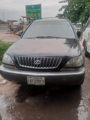 A picture of 2002 Lexus Rx300