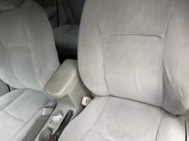 A picture of Few months registered 2010 Toyota Corolla LE flash on first
