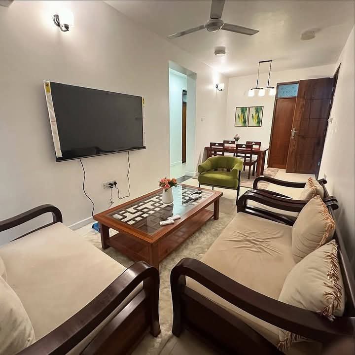 A picture of 3 beds 1 bath Apartment condo