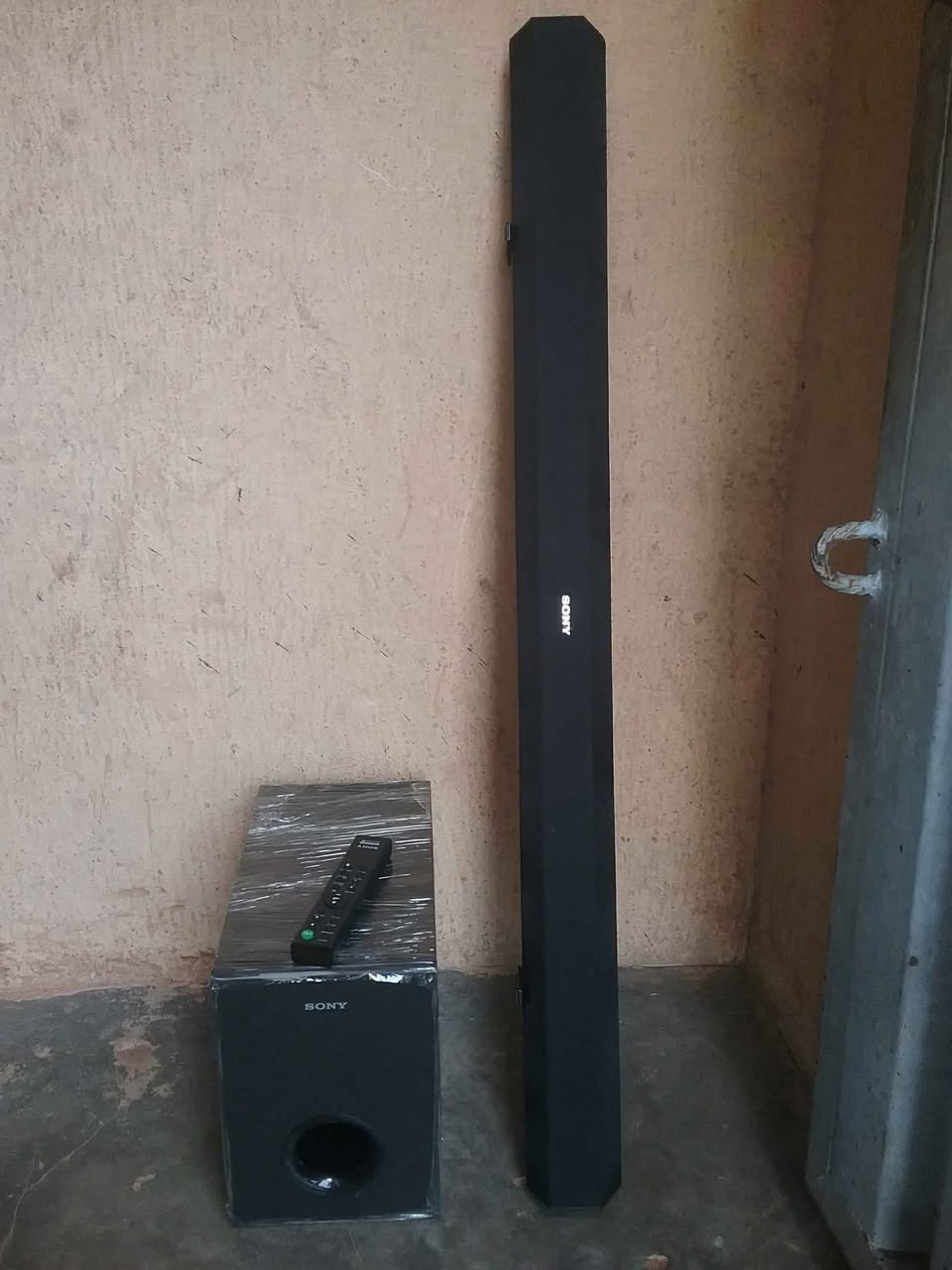 A picture of Very klin UK used Bluetooth enabled Sony soundbar with sony