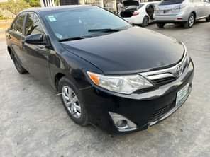 A picture of Dealer Delight Registered TOYOTA CAMRY 2012 Model painted remote entry