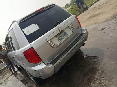 A picture of Sharp Honda pilot 2008 First body Fuel economical best in