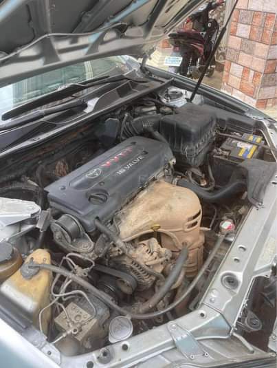 A picture of AWOOF 2005 TOYOTA CAMRY