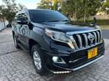 A picture of TOYOTA PRADO 150