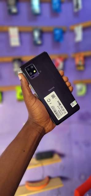 A picture of Aquos Zero 6