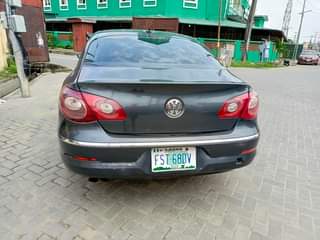A picture of Just 3year used wolkswagen passat 2011 model 100 percent firstbody