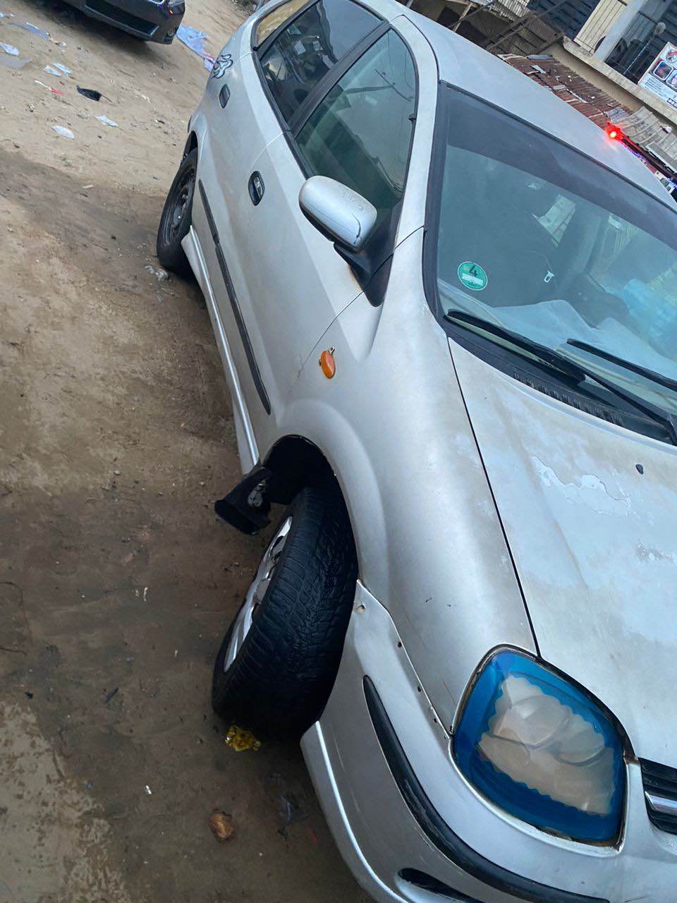 A picture of Nissan Almera Tino