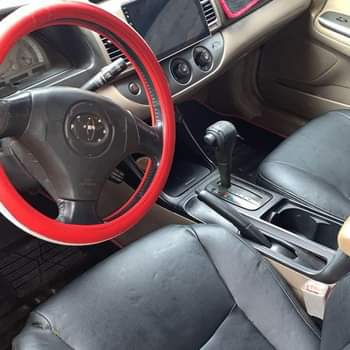 A picture of 2004 TOYOTA CAMRY V6