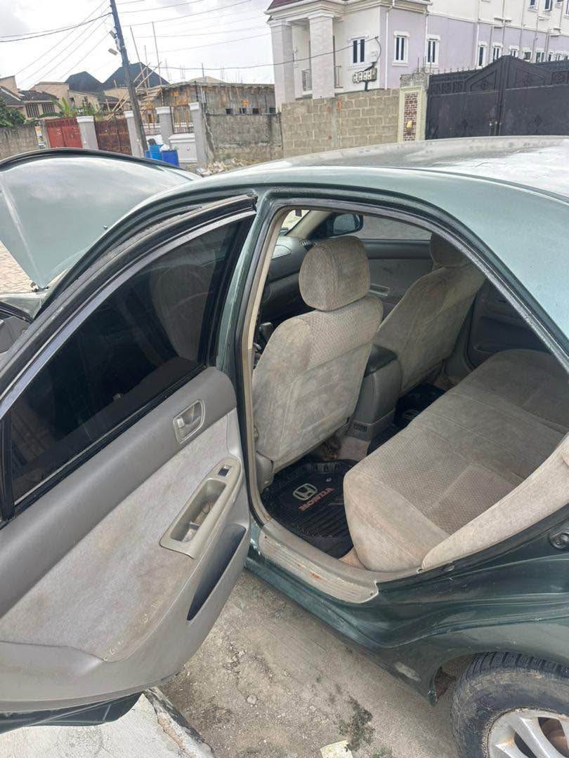 A picture of Well used 2004 Toyota Camry LE
