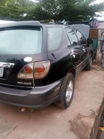 A picture of 2002 Lexus Rx300