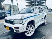 A picture of TOYOTA HILUX SURF