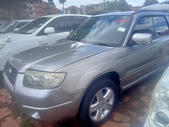 A picture of Available Uhs 16m 0702549830