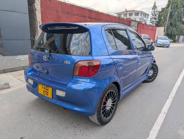 A picture of TOYOTA Vitz RS