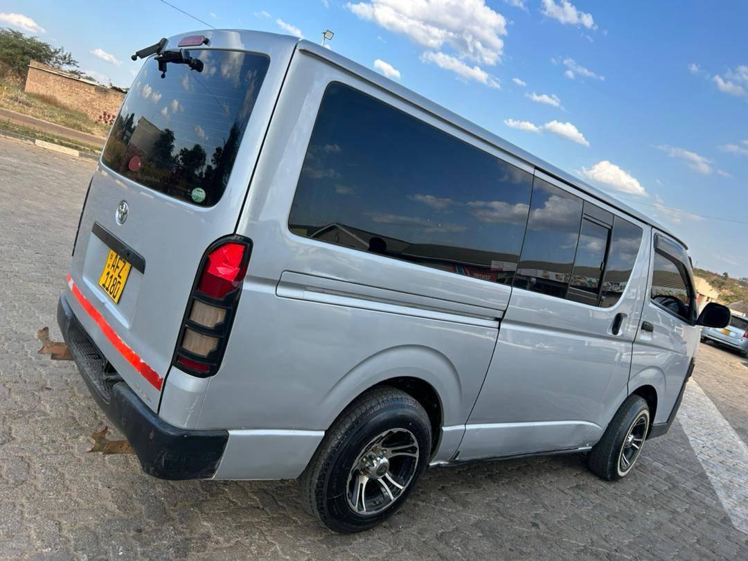 used toyota hiace