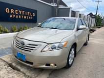 A picture of Only clean cars Toyota Camry LE Very clean