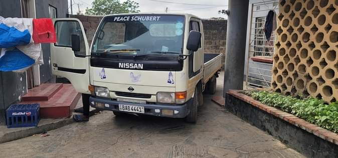 used nissan atlas